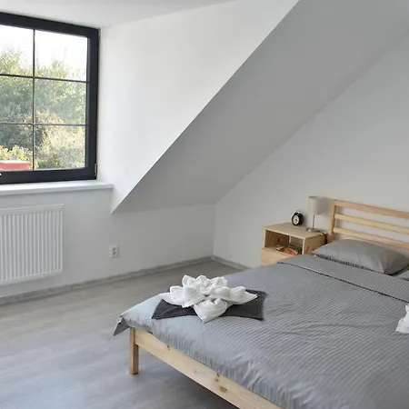 Apartmany U Letiste Pardubice Exterior foto