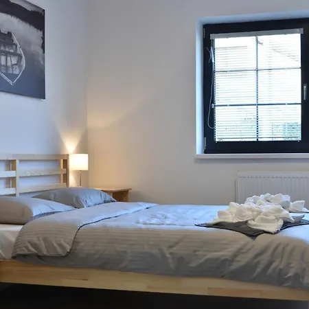 Apartmany U Letiste Pardubice Exterior foto