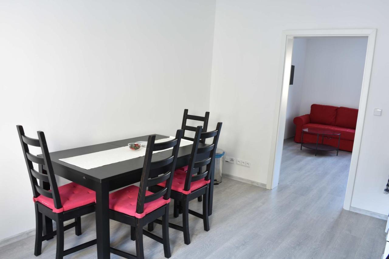 U Letiste Apartment
